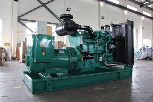 兴文320kw康明斯柴油发电车出租组图片 兴文320kw康明斯柴油发电车出租组图片