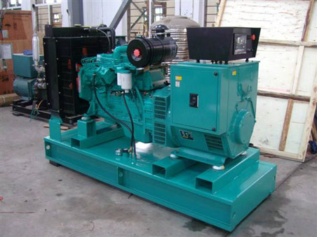 兴文200kw康明斯柴油发电机组图片 兴文200kw康明斯柴油发电机组图片